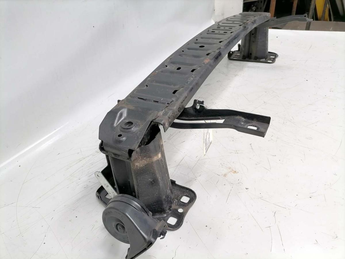 Ford Fiesta MK7 original Träger Stoßstange Stossfänger vorn Bj.2018